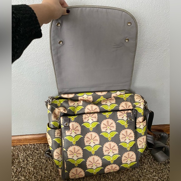 Petunia Pickle Bottom Baby Diaper Bag Green Grey Pink Abundance Boxy Backpack - Picture 3 of 10